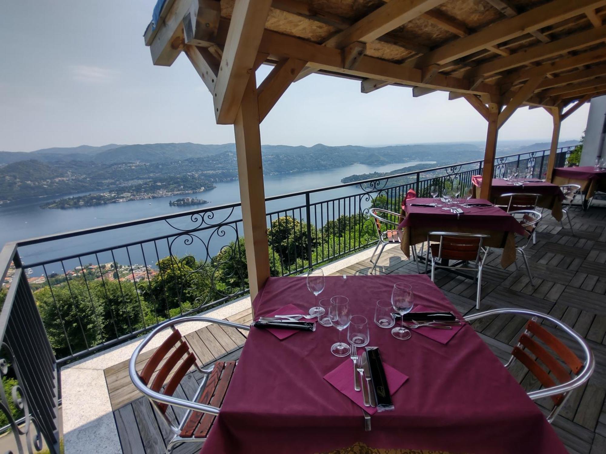 Hotel Panoramico Lago D'Orta (Adults Only) Madonna Del Sasso Extérieur photo