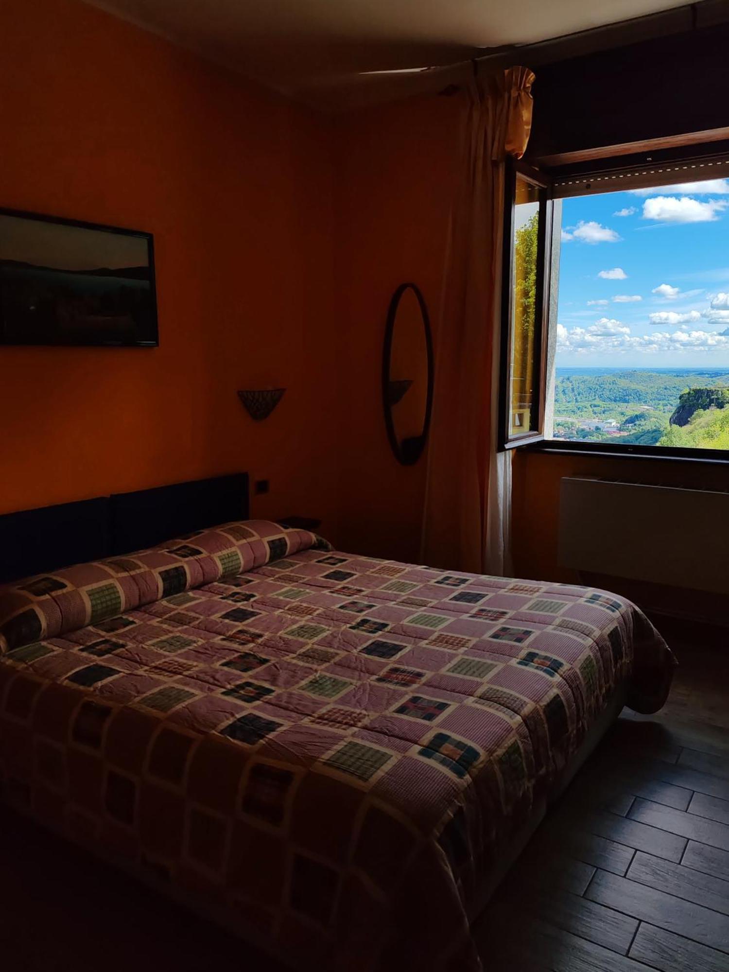 Hotel Panoramico Lago D'Orta (Adults Only) Madonna Del Sasso Extérieur photo
