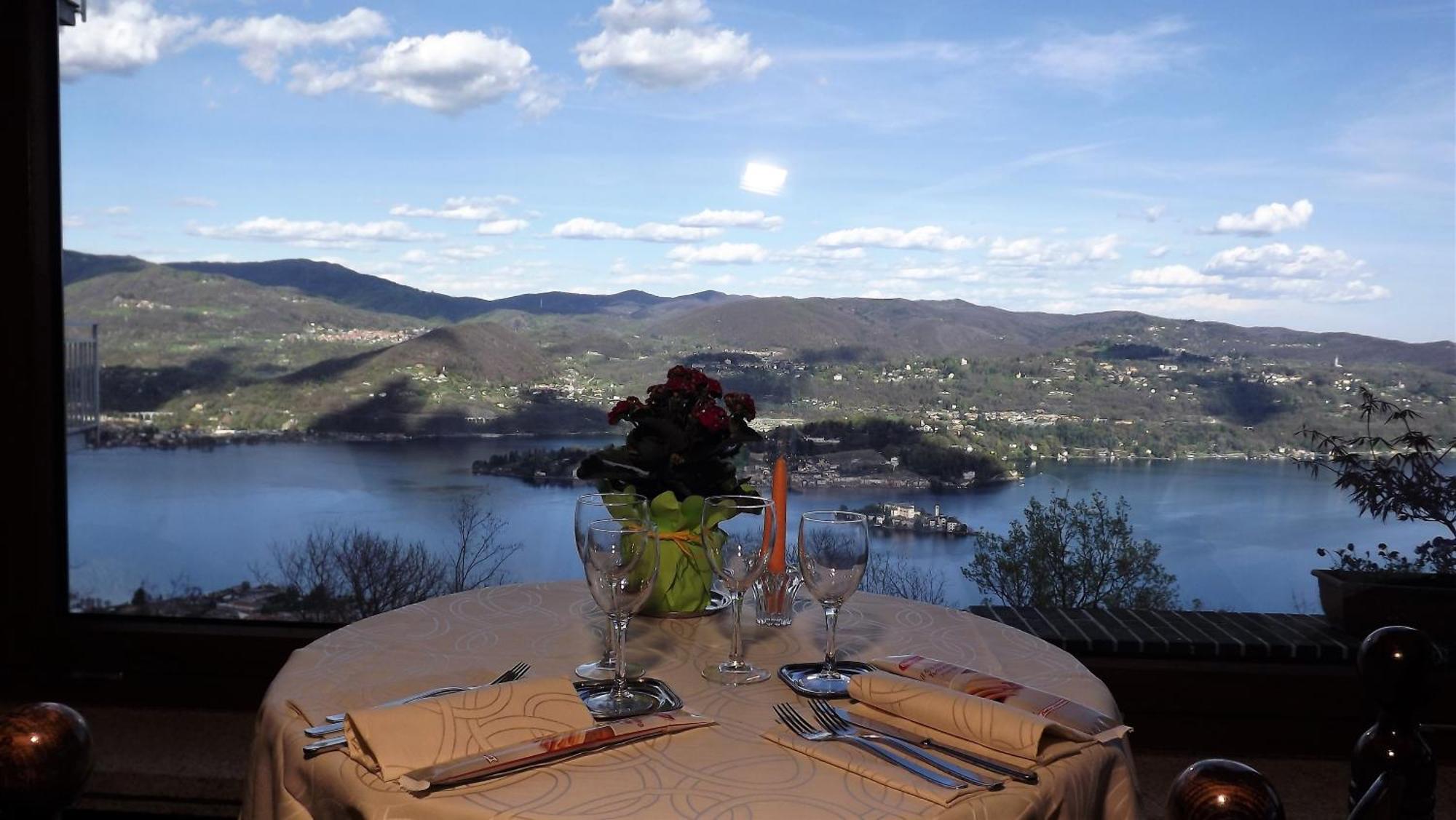 Hotel Panoramico Lago D'Orta (Adults Only) Madonna Del Sasso Extérieur photo