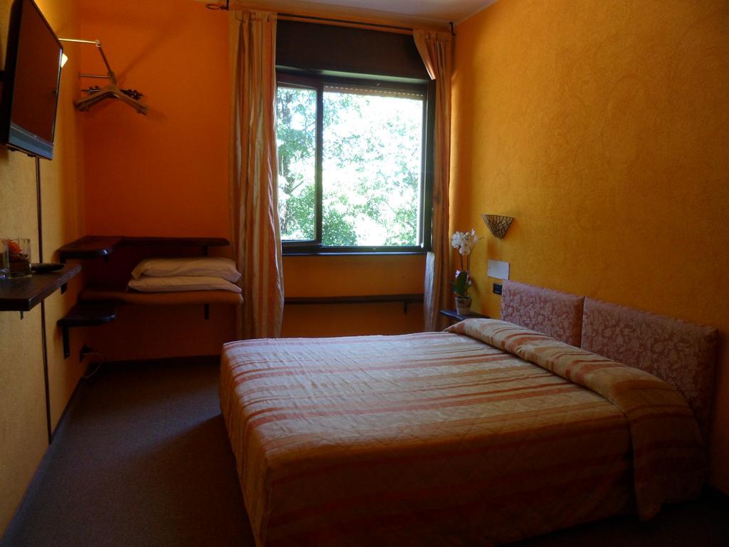 Hotel Panoramico Lago D'Orta (Adults Only) Madonna Del Sasso Extérieur photo