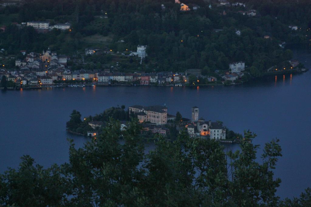 Hotel Panoramico Lago D'Orta (Adults Only) Madonna Del Sasso Extérieur photo