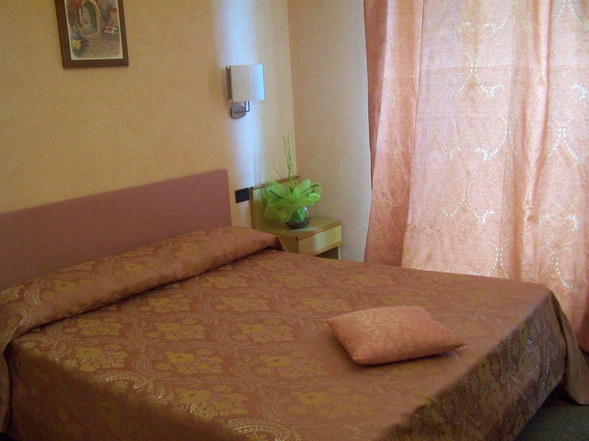 Hotel Panoramico Lago D'Orta (Adults Only) Madonna Del Sasso Extérieur photo