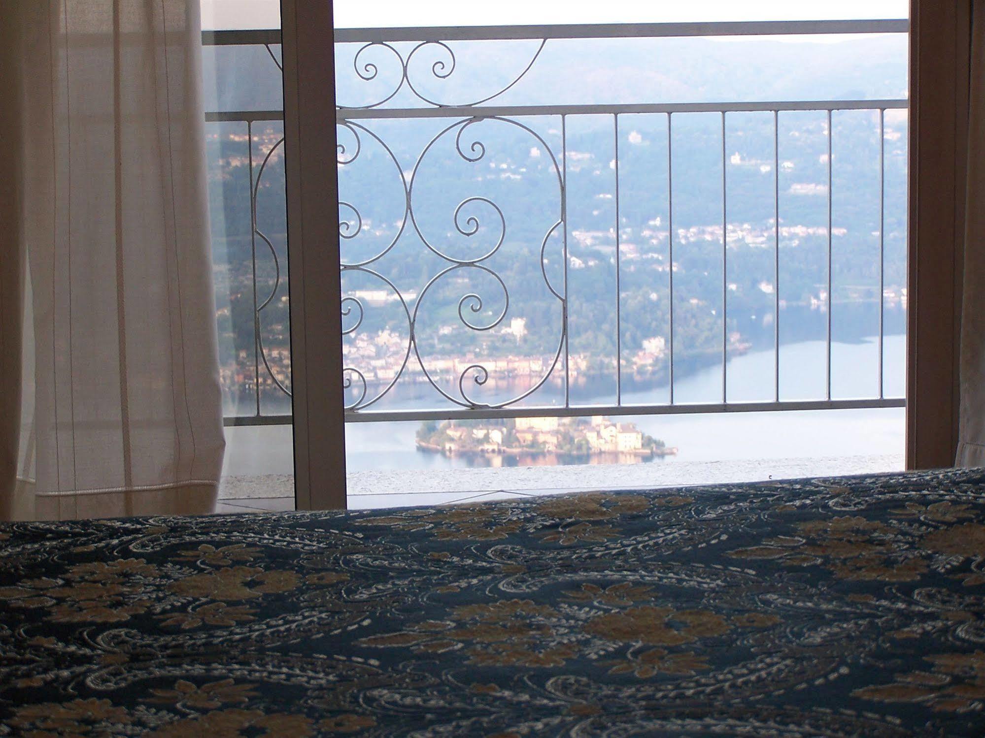 Hotel Panoramico Lago D'Orta (Adults Only) Madonna Del Sasso Extérieur photo
