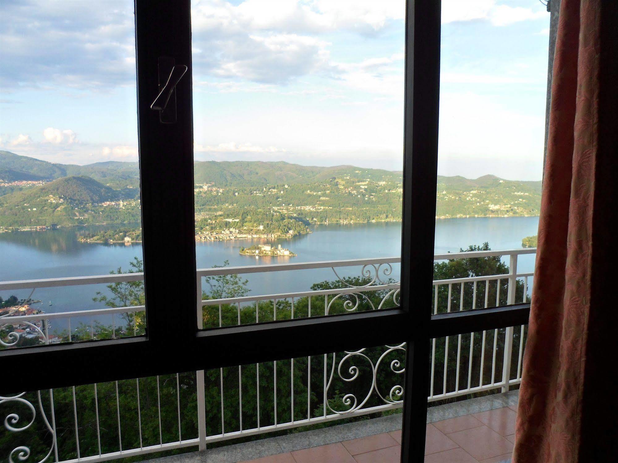 Hotel Panoramico Lago D'Orta (Adults Only) Madonna Del Sasso Extérieur photo